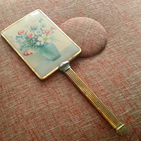 Hand held - Picture 2 of 2